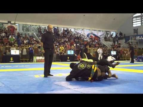 Pedro Moura x Kauê Vitorino Damasceno - Rio Winter Internacional Open 2015 IBJJF