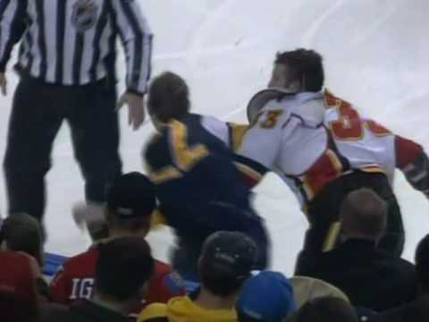 Brandon Prust vs Adam Mair