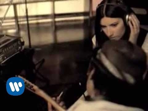 Laura Pausini - Primavera in anticipo [it is my song] feat. James Blunt (Official Video)