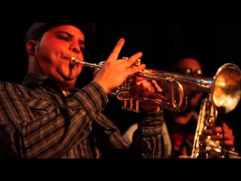 Saxbeach, orjazzmic, 8 planos