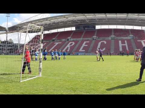 UVV E3 wint FC Utrecht toernooi 2014