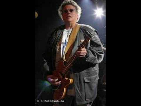 MICHAEL SCHENKER LESLIE WEST[ BLOOD OF THE SUN ] AUDIO-TRACK