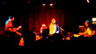 ROYAL BANGS &quot;Fireball&quot; @ Musica Akron