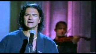 Ricardo Arjona - Duele Verte (Video Oficial)