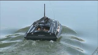 Zavážecí lodička (CZ titulky)