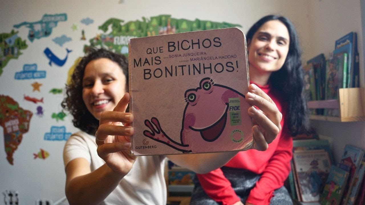 Cores, bichos, história... E LIBRAS!