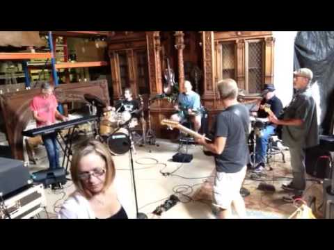 Warehouse Jam 2016 (Funk groove) clip #2 - Ponch