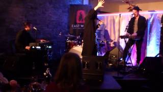 Miriam Bryant - Easy Street, live at East West Örebro