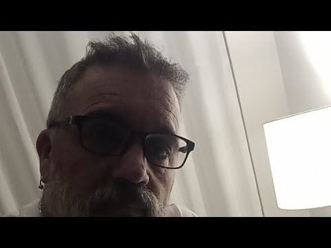 An angry man from Murcia. They're going personal.