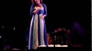 Maria Rita: &quot;Menininha do Portão&quot;. Teatro do Sesi. Porto Alegre. 24/08/2006.