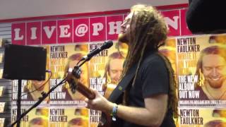 Newton Faulkner &quot;People Should Smile More&quot; (in store at Pho