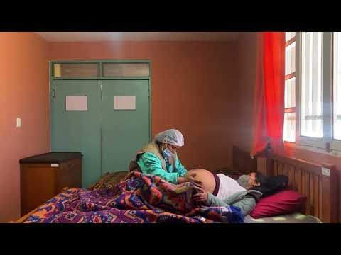 ボリビア、妊婦に寄り添う「伝統的なお産」が求められる理由とは