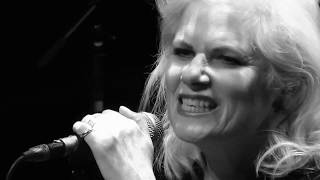 DON T LET IT BRING YOU DOWN (NEIL YOUNG COVER) cowboy junkies live@Paard 19-11-2018