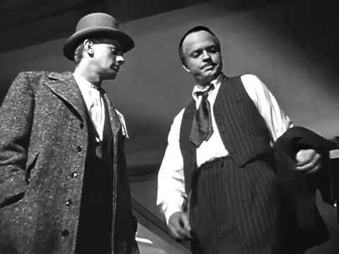 Citizen Kane and the expressive use of low-angle framing