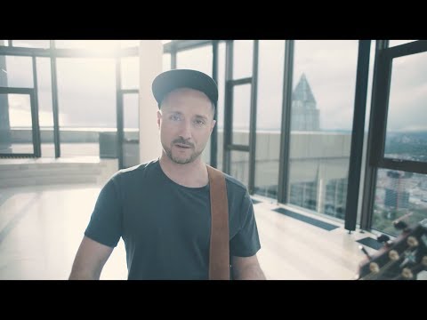 Cris Cosmo - Namasté Yoga Videoclip