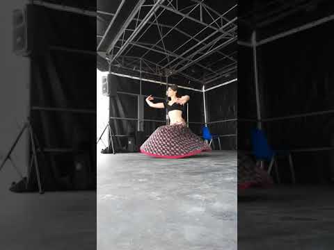 Indian Fusion Dance - Lhwar Jewra  (Lo.Renzo - feat Nico & Asha) improvisation- Delphine Amice
