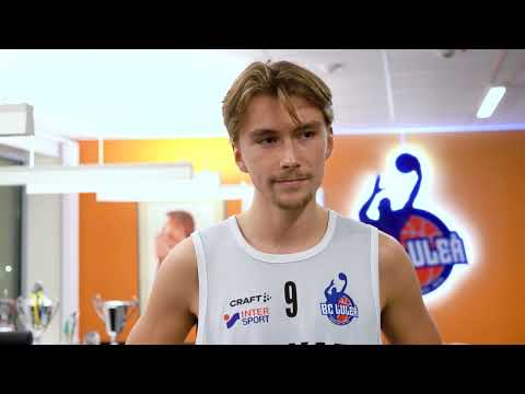 Samuel Larsson efter segern i vänskapsmatchen mot Luleå Steelers