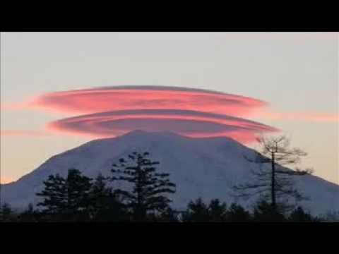 John Kah - Au Dessus Des Nuages (Original Mix)