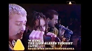 N&#39;SYNC - The Lion Sleeps Tonight (Live-1996)
