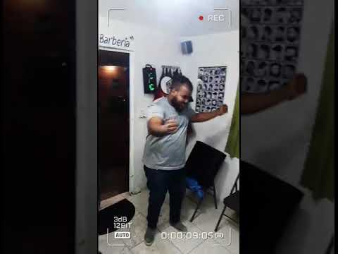 EL BABIRON EN NATA BARBER SHOP