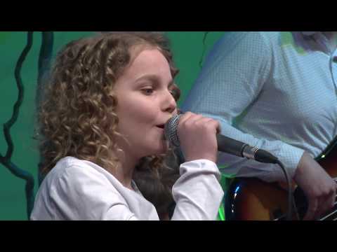 Tjaša in Ema Lesjak - Sreča na vrvici (v živo)