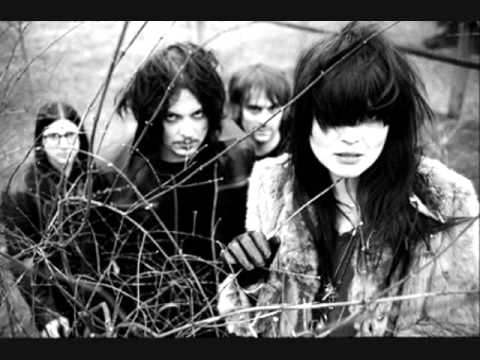 the difference between us - the dead weather (good quality)