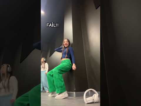 Yaa korktumm😭😭🙈🙈 #kulaklik #ayza #dance #beyonce #energy #fail