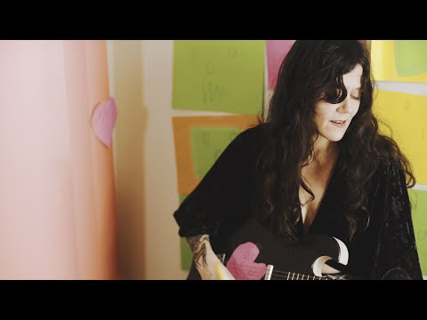 Video thumbnail for Candy Lunch