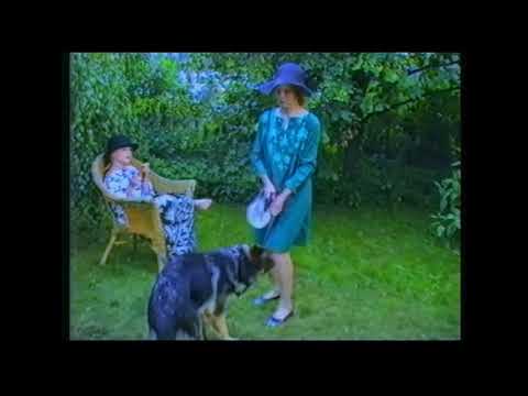 The Dog Show (Hundutställningen) – a comedy sketch by me and my sister – as kids!:)