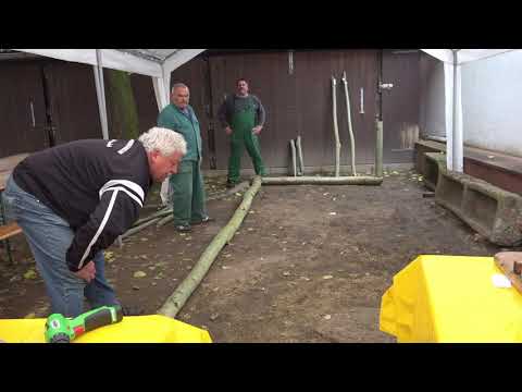 Die Weidentore werden gebaut-100 Jahre SV Olympia Biebesheim