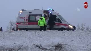 Beyşehirde şarampole devrilen yolcu otobüsündeki 11 kişi yaralandı.