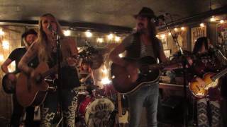 Believe - Suzie McNeil &amp; Loving Mary [Live]