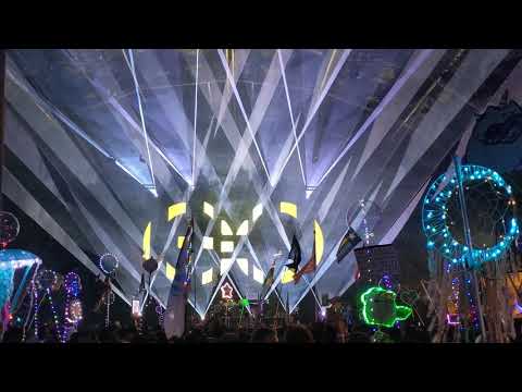 Giuseppe Ottaviani live at Dreamstate SoCal 2018  (video 3 of 4)