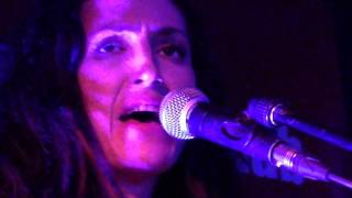 JOAN AS POLICE WOMAN »Witness« live im Zakk Düsseldorf 1. April 2014