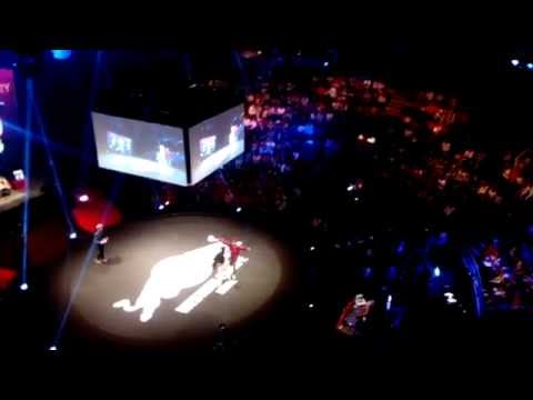 Breakdance Red Bull BC One 2015 - Bruce Almighty VS Valo - First Round