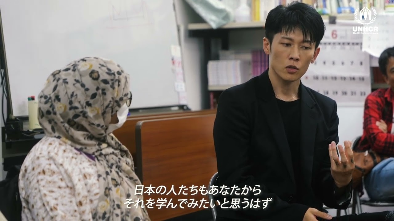 UNHCR親善大使MIYAVI、RHQ支援センターを訪問