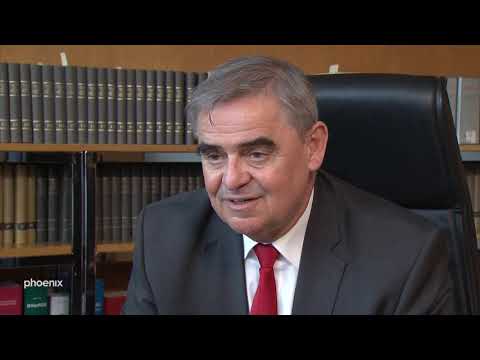 70 Jahre Grundgesetz - Bundesverfassungsrichter Peter Müller im Gespräch