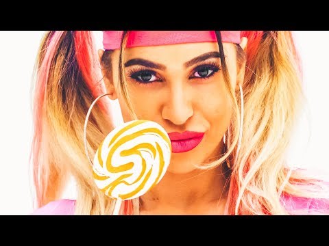 Sak Noel & Aarpa feat. Yuly - En La Boca (Official Video)