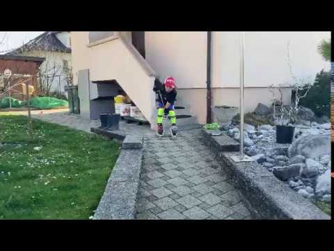 Rollhockey Kids: Training at home (hoqueipatins)