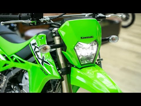 🏁 7 Reasons to Buy the Kawasaki KLX 300