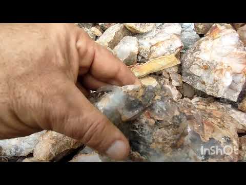 procurando linha de cristais na natureza,veja a formação dessa linha,e aprenda o seguimento.