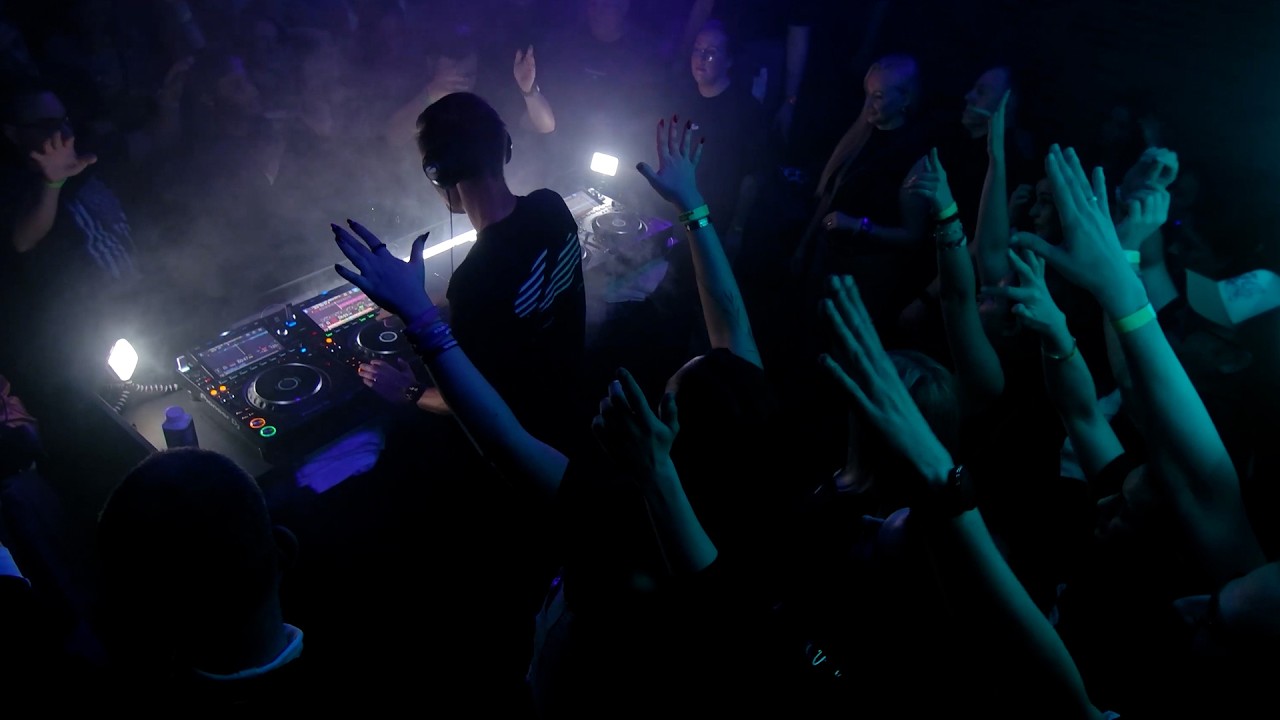Armin van Buuren - Let The Music Guide You (ReOrder pres. Crowd+Ctrl Remix) [Live at Unfiltered #3]