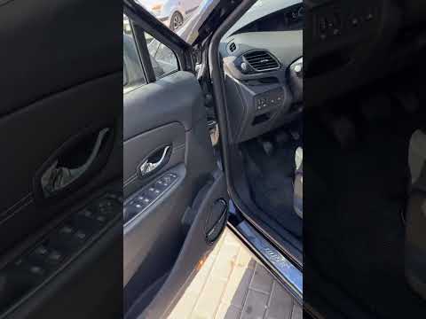 фото renault grand scenic iii 0