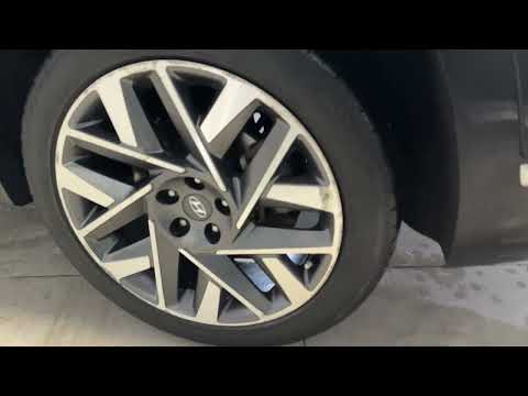 Video of 211 HYUNDAI SANTA FE 4wd EXECUTIVE 7 SEATER