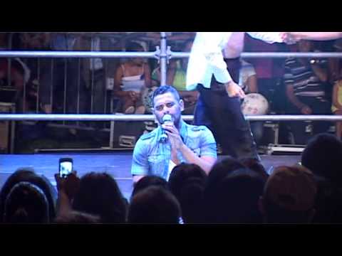 Tommy Parisi si nata guagliona