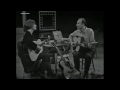 Pete Seeger & Judy Collins – Turn, Turn, Turn (1966)