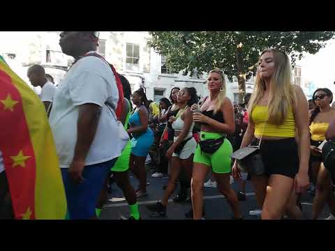 VID_20190825_180016.mp4