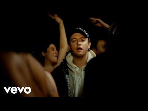 DMA'S - I Don’t Need To Hide (Official Video)