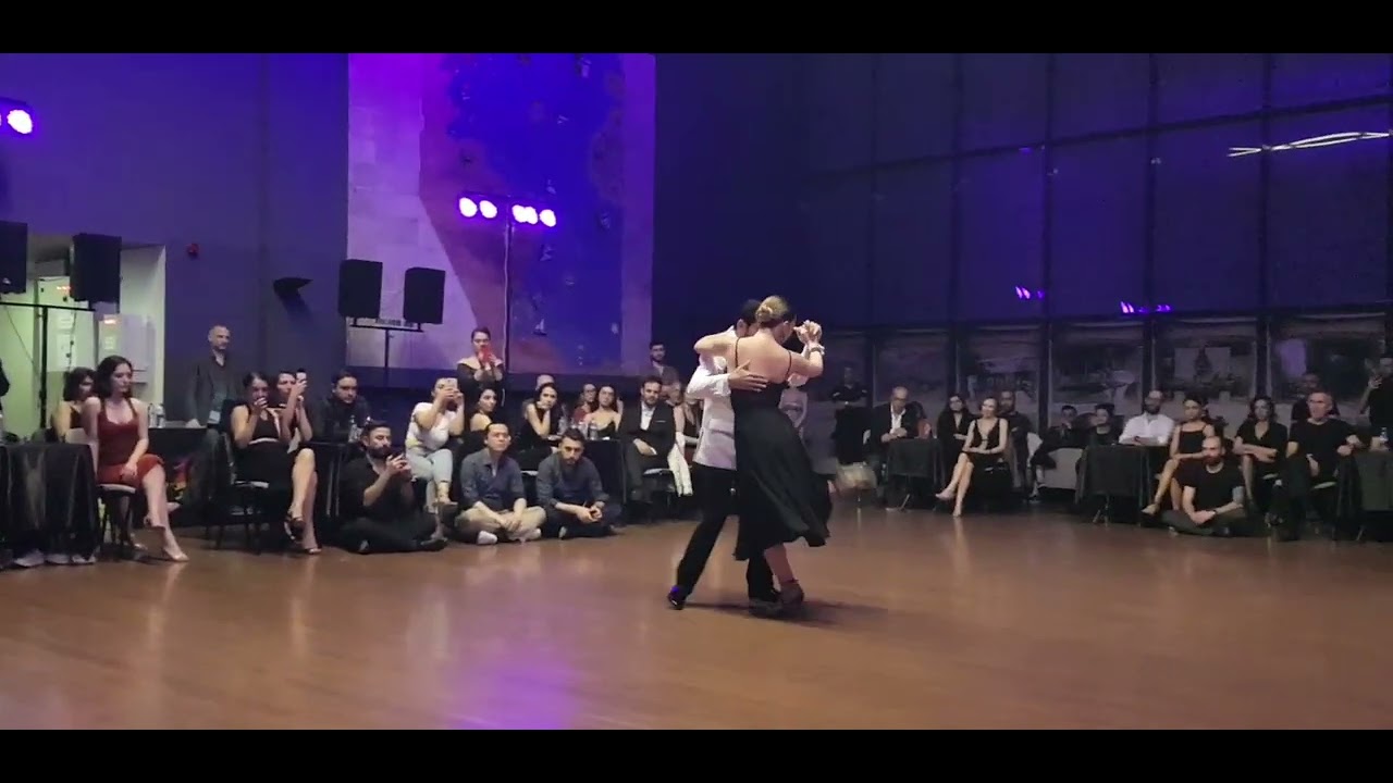 Video thumbnail for Carla Rossi & Jose Luis Salvo 5/1 Istanbul Milonga Discos De Gardel