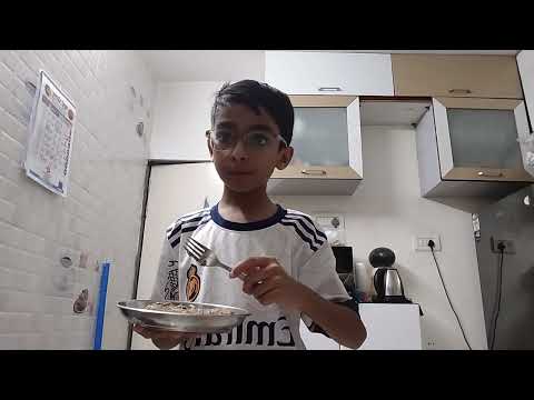 EATING DUBAI CHOCHOLATE